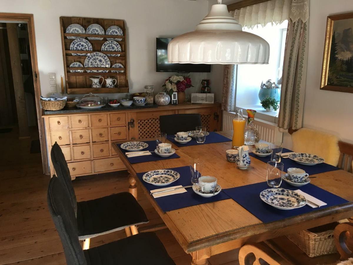 Landlust Ischl Bed & Breakfast บาดอิสชิล ภายนอก รูปภาพ