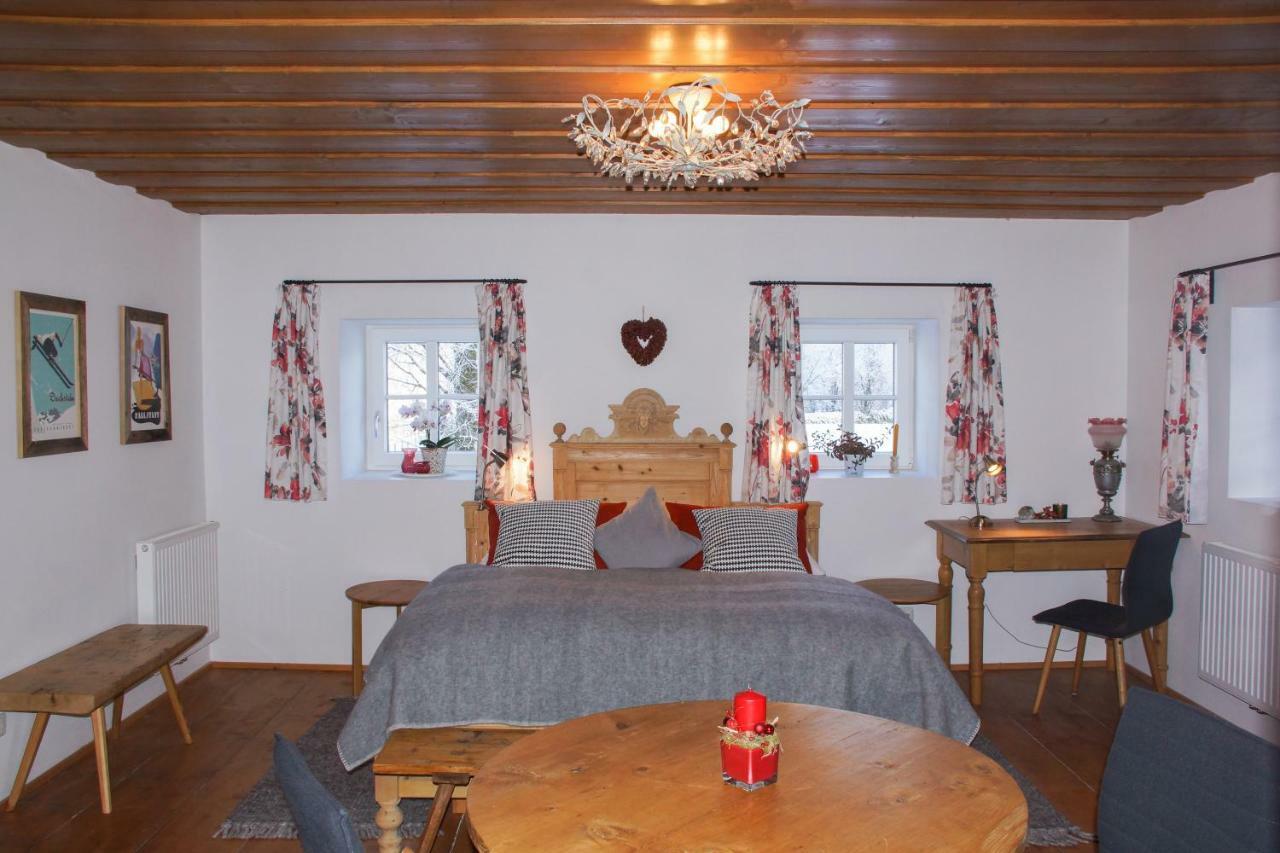 Landlust Ischl Bed & Breakfast บาดอิสชิล ภายนอก รูปภาพ